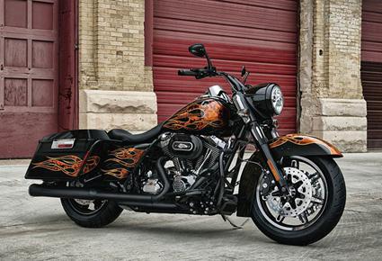 HARLEY-DAVIDSON  تطرح طراز Road King 